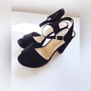 KS2 Black Suede High Heel Pumps Size 7.5